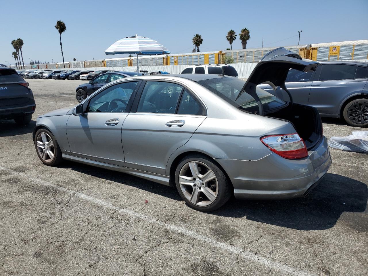 MERCEDES-BENZ C-CLASS 300