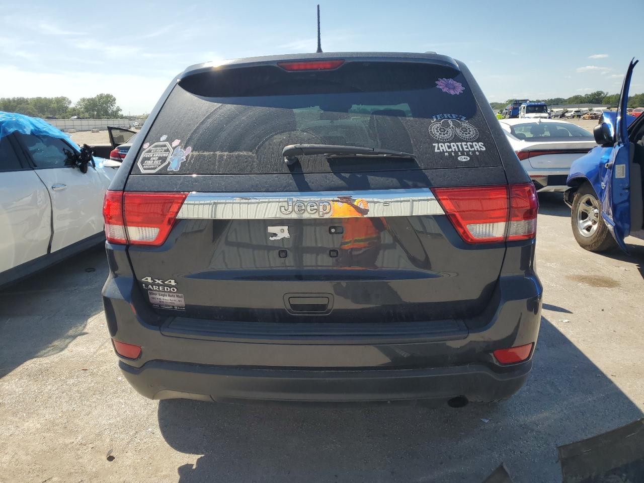 JEEP GRAND CHEROKEE LAREDO