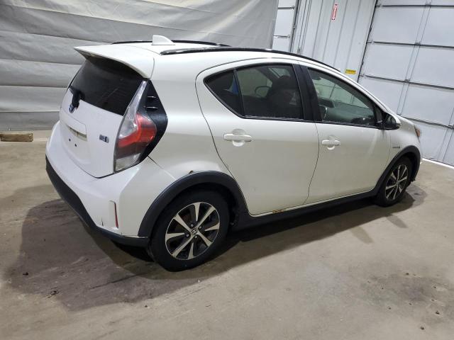 2018 TOYOTA PRIUS C JTDKDTB32J1601783