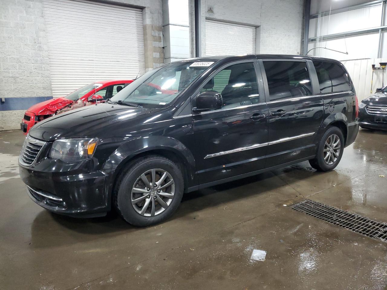 CHRYSLER TOWN & COUNTRY S