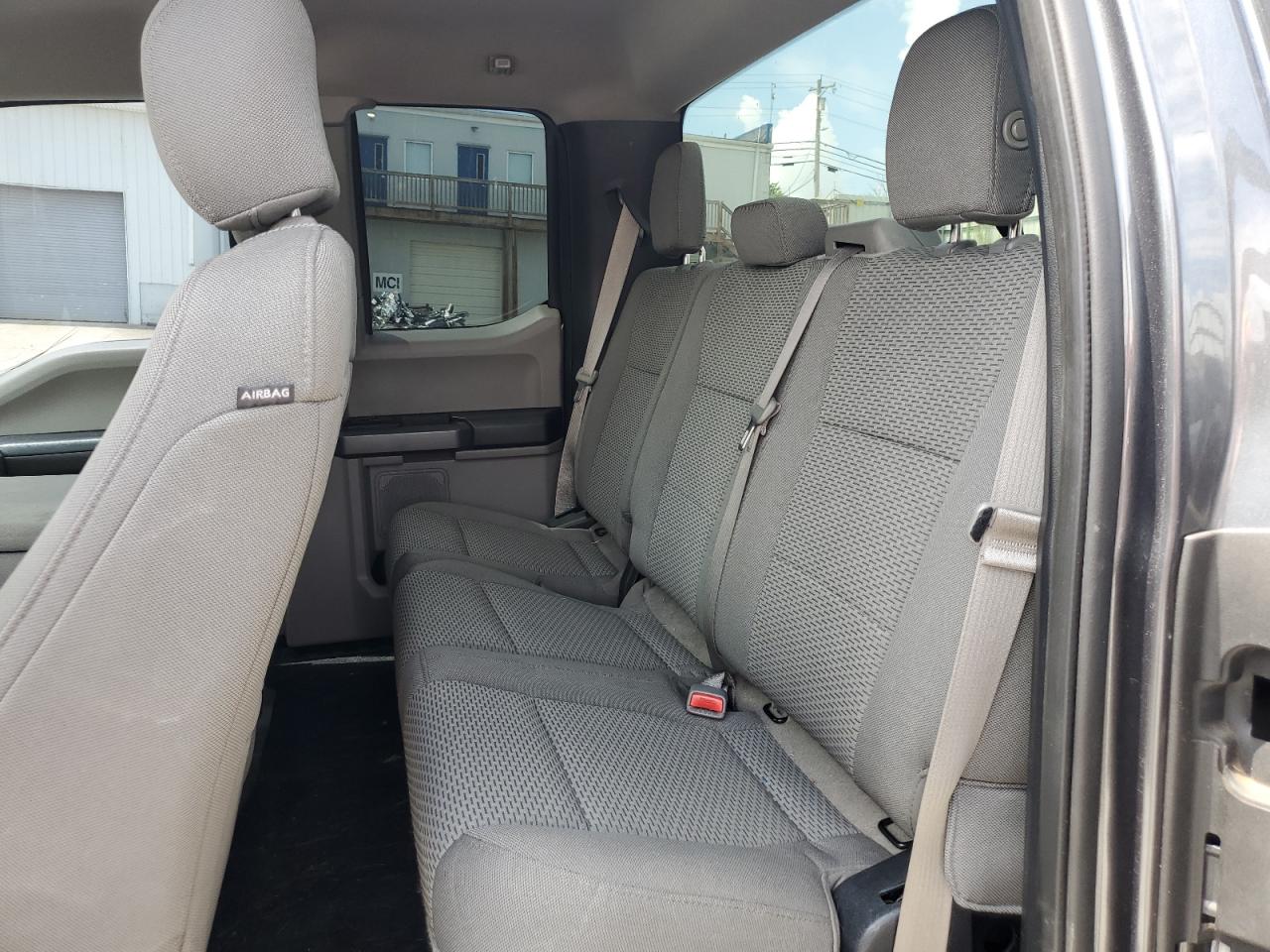 FORD F-150 SUPER CAB