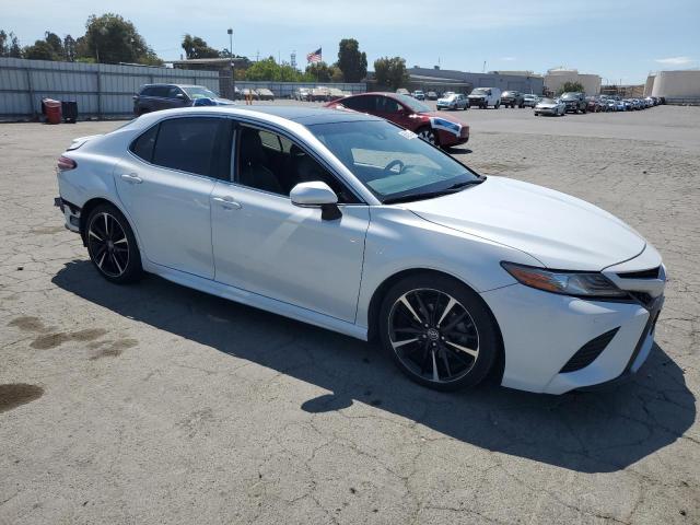 2018 TOYOTA CAMRY XSE 4T1BZ1HK8JU007004