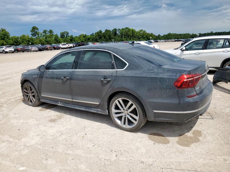 2017 VOLKSWAGEN PASSAT R-L 1VWDT7A33HC074790