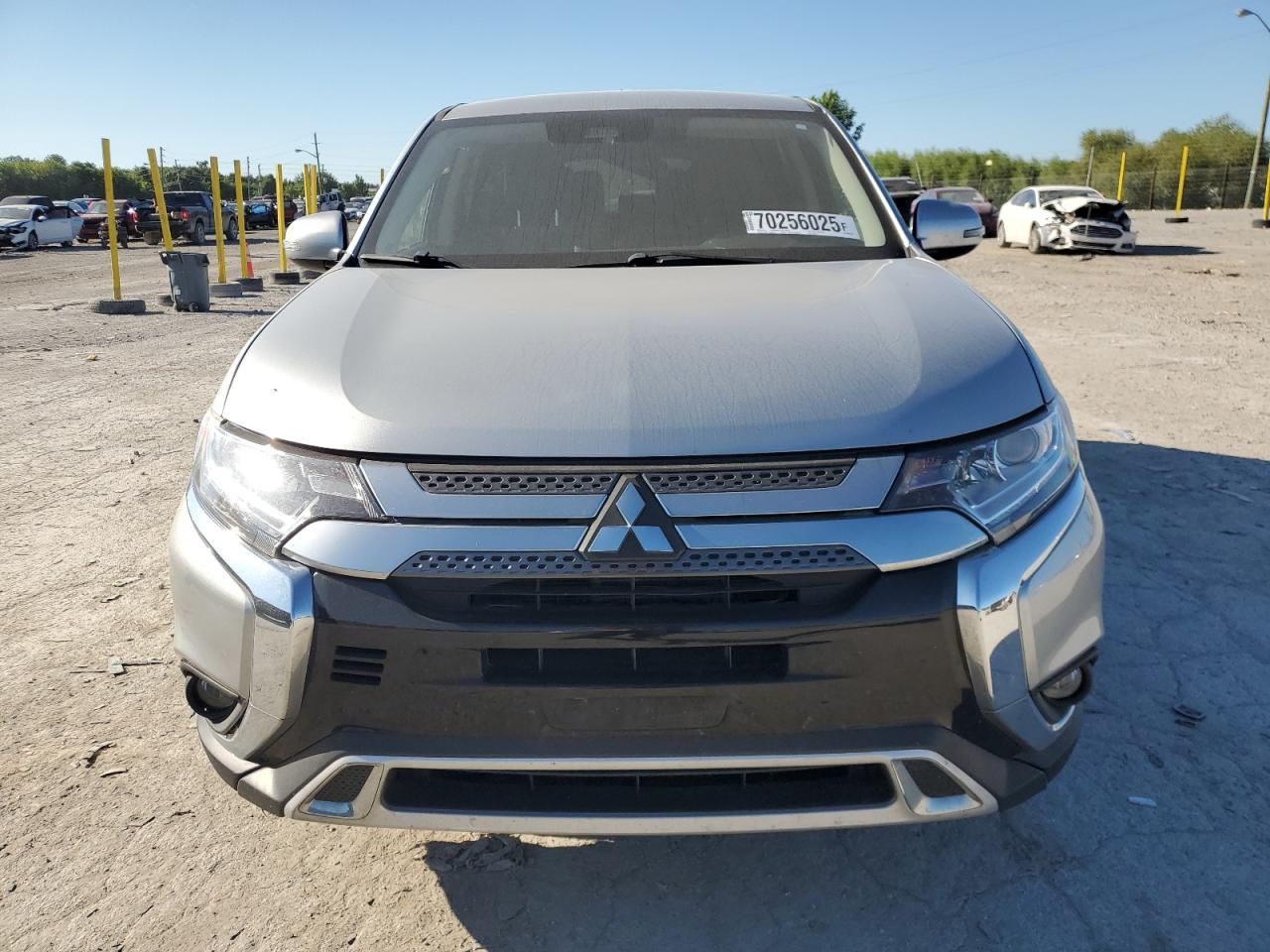 MITSUBISHI OUTLANDER SE
