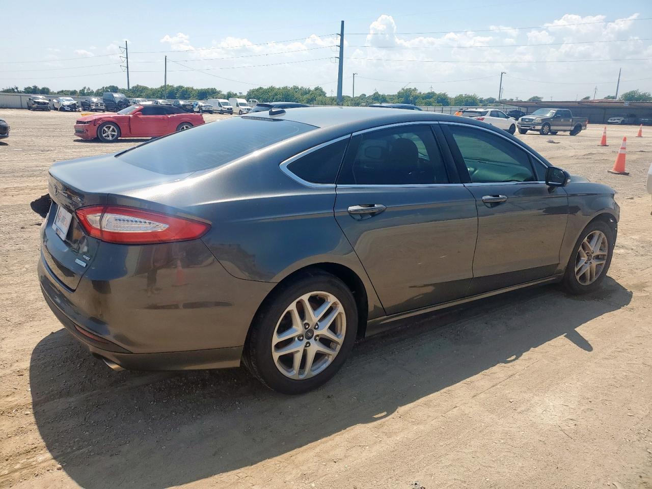 FORD FUSION SE