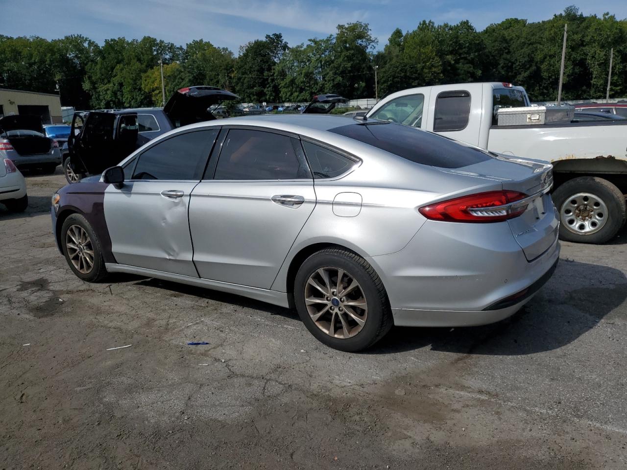 FORD FUSION SE