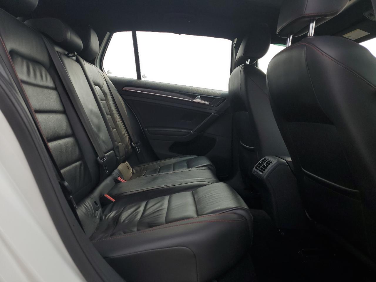 VOLKSWAGEN GOLF GTI S/SE