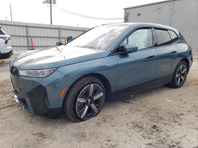 BMW IX XDRIVE5