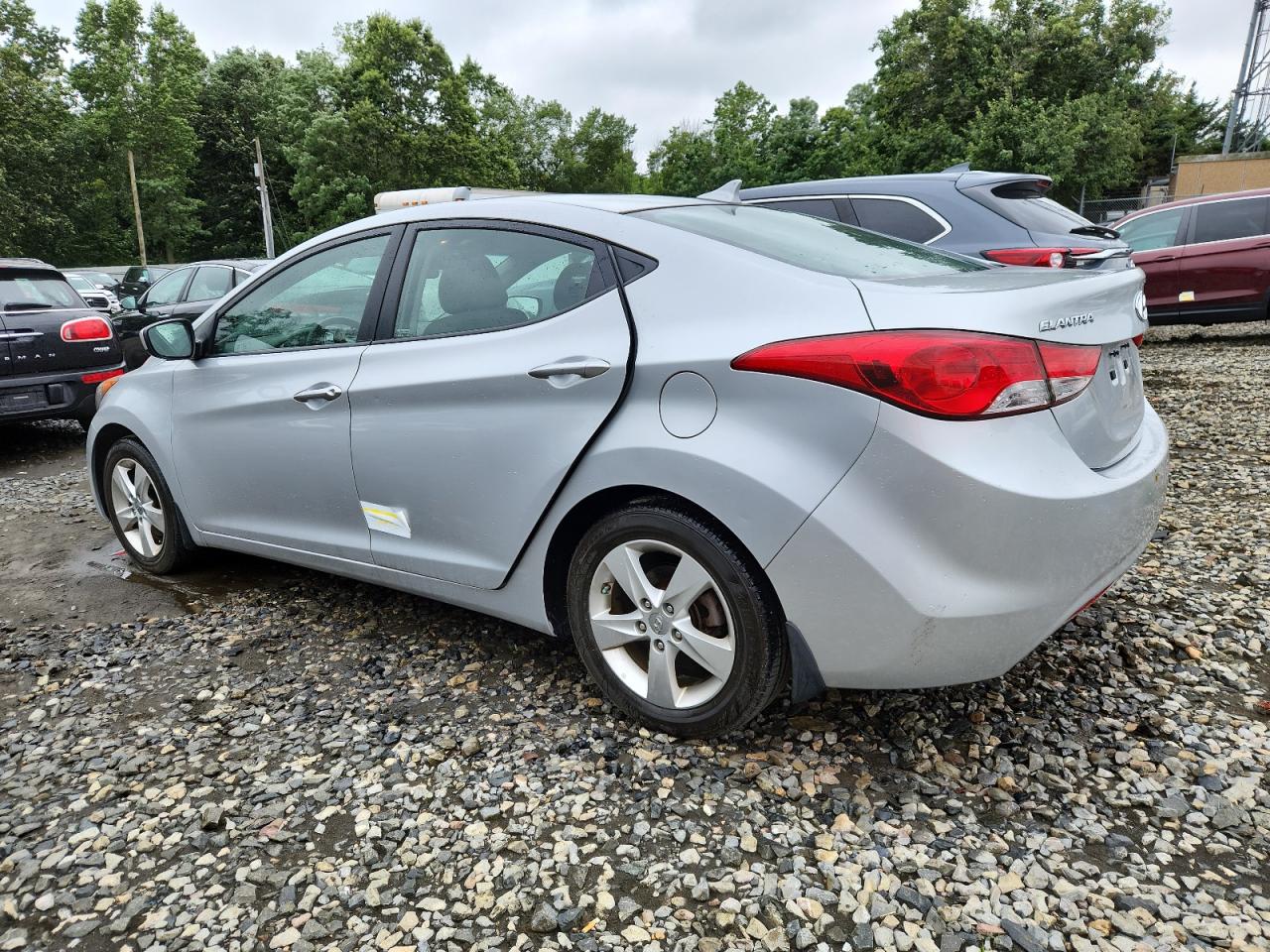 HYUNDAI ELANTRA GLS