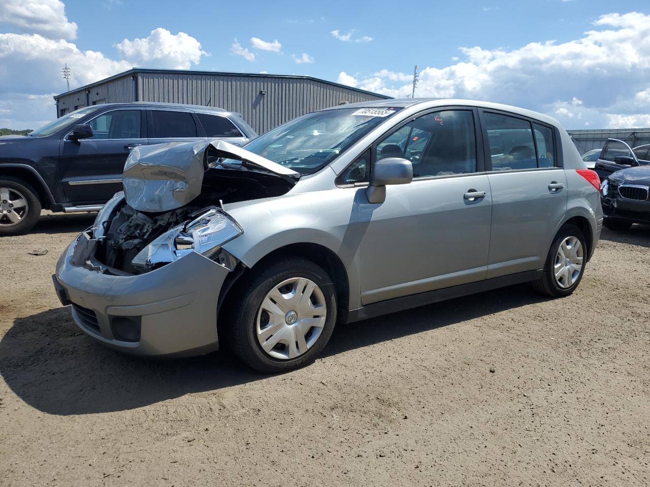 NISSAN VERSA S