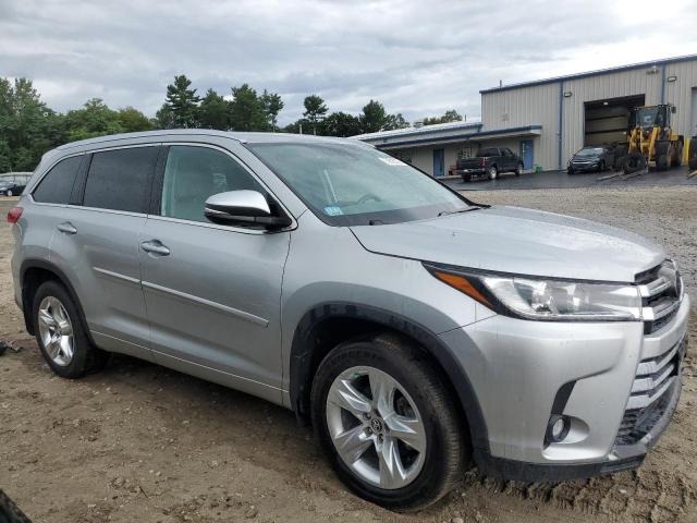2019 TOYOTA HIGHLANDER LIMITED 5TDDZRFH5KS950928