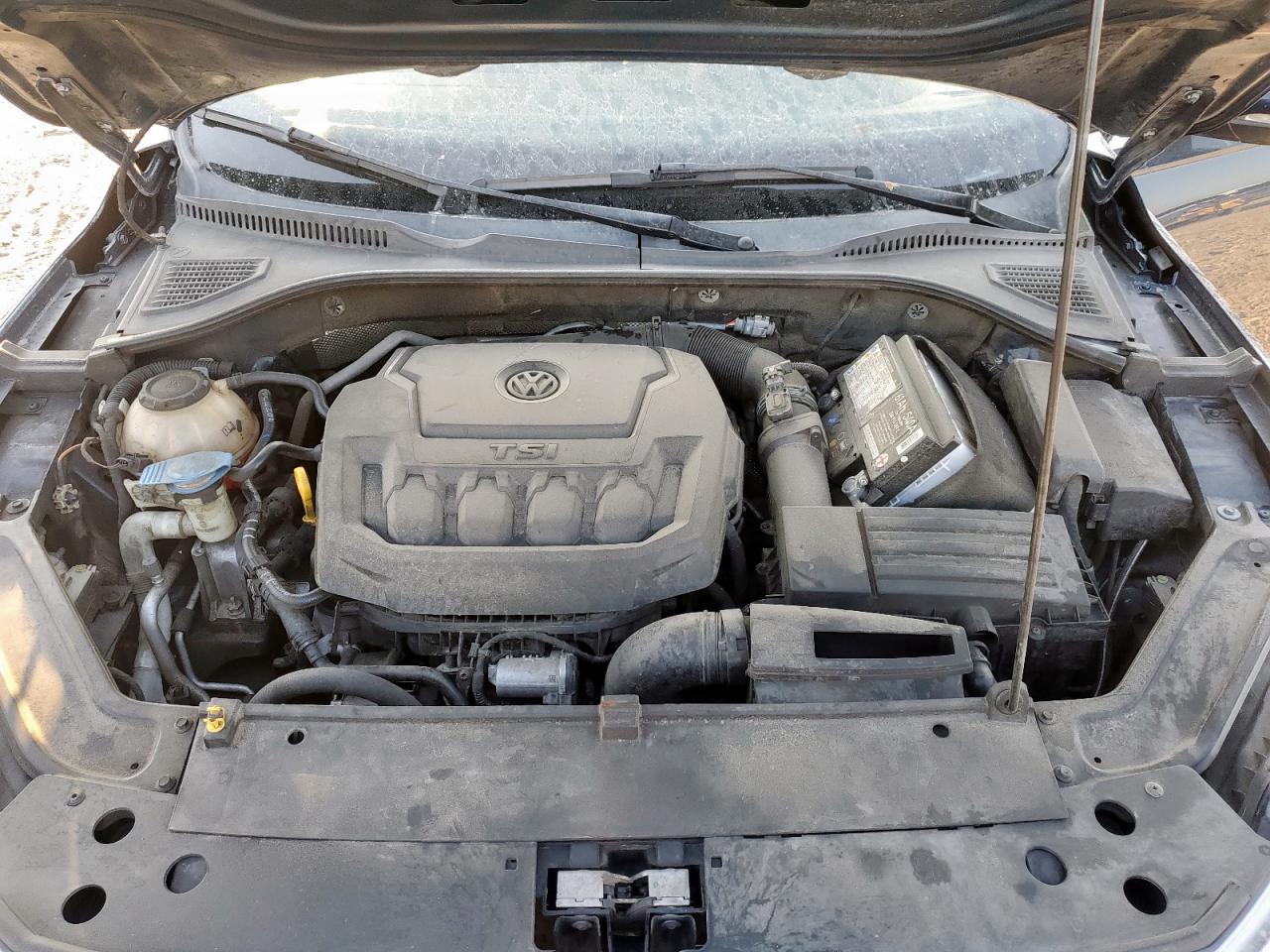 VOLKSWAGEN PASSAT SE