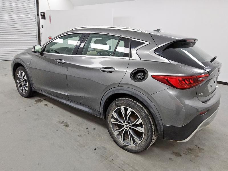 2018 INFINITI QX30 BASE SJKCH5CR2JA055541