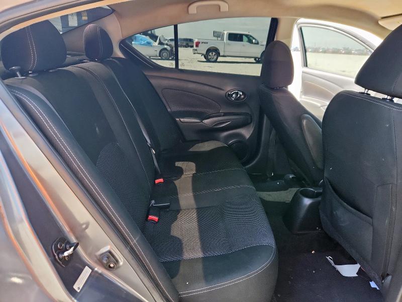 2018 NISSAN VERSA S 3N1CN7AP1JL864145