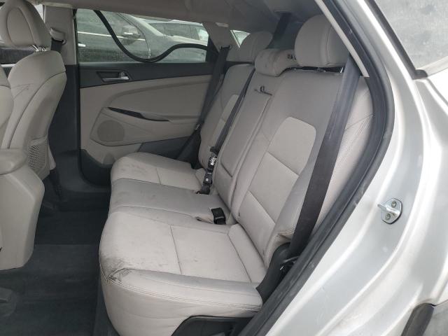 2017 HYUNDAI TUCSON SE - KM8J23A47HU351876