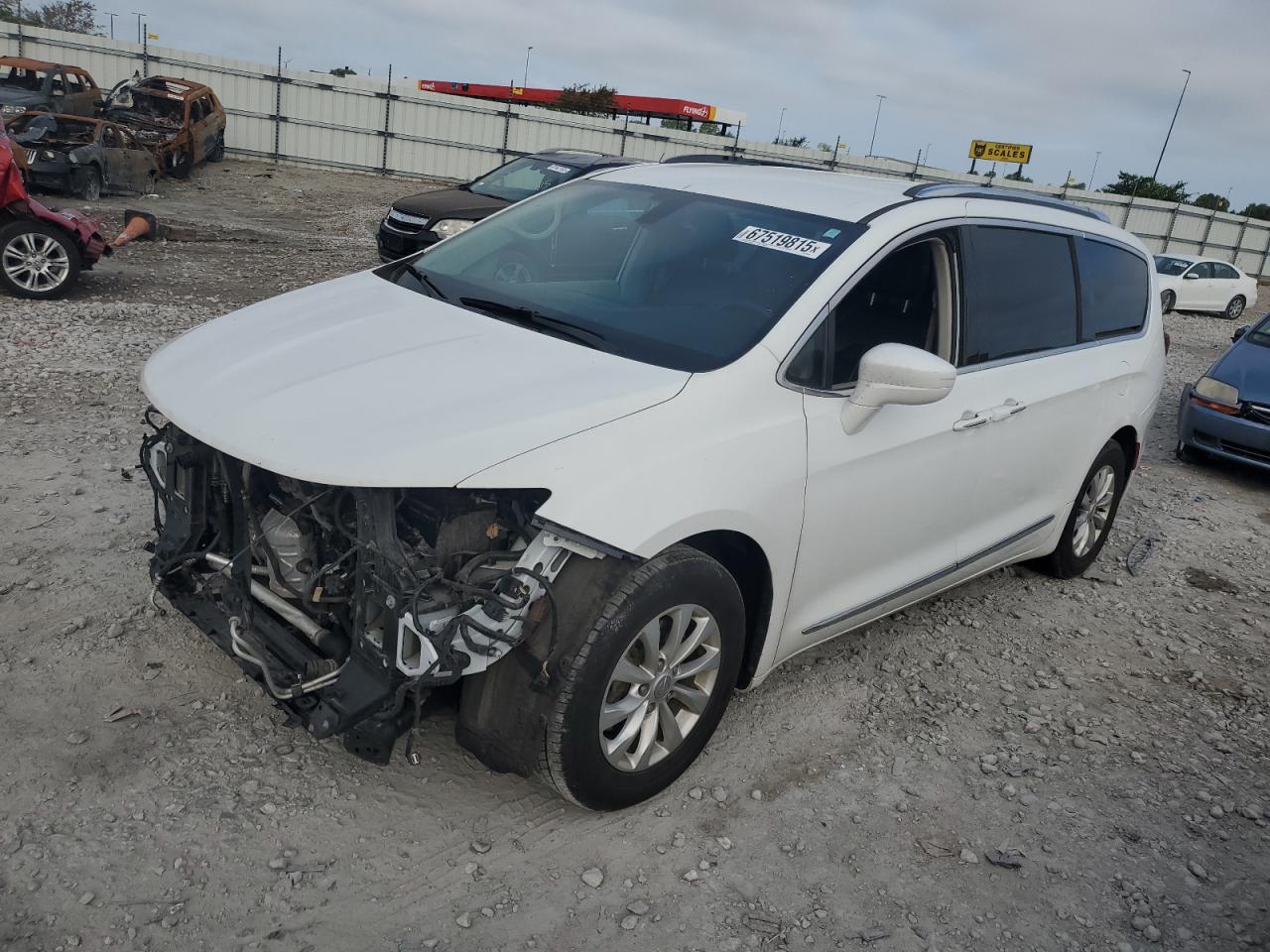 CHRYSLER PACIFICA TOURING L