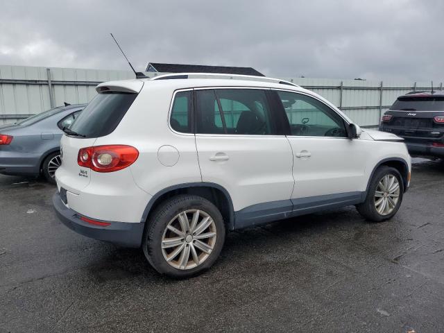 2011 VOLKSWAGEN TIGUAN S - WVGBV7AX5BW543838