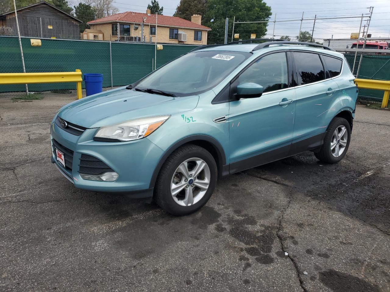 FORD ESCAPE SE