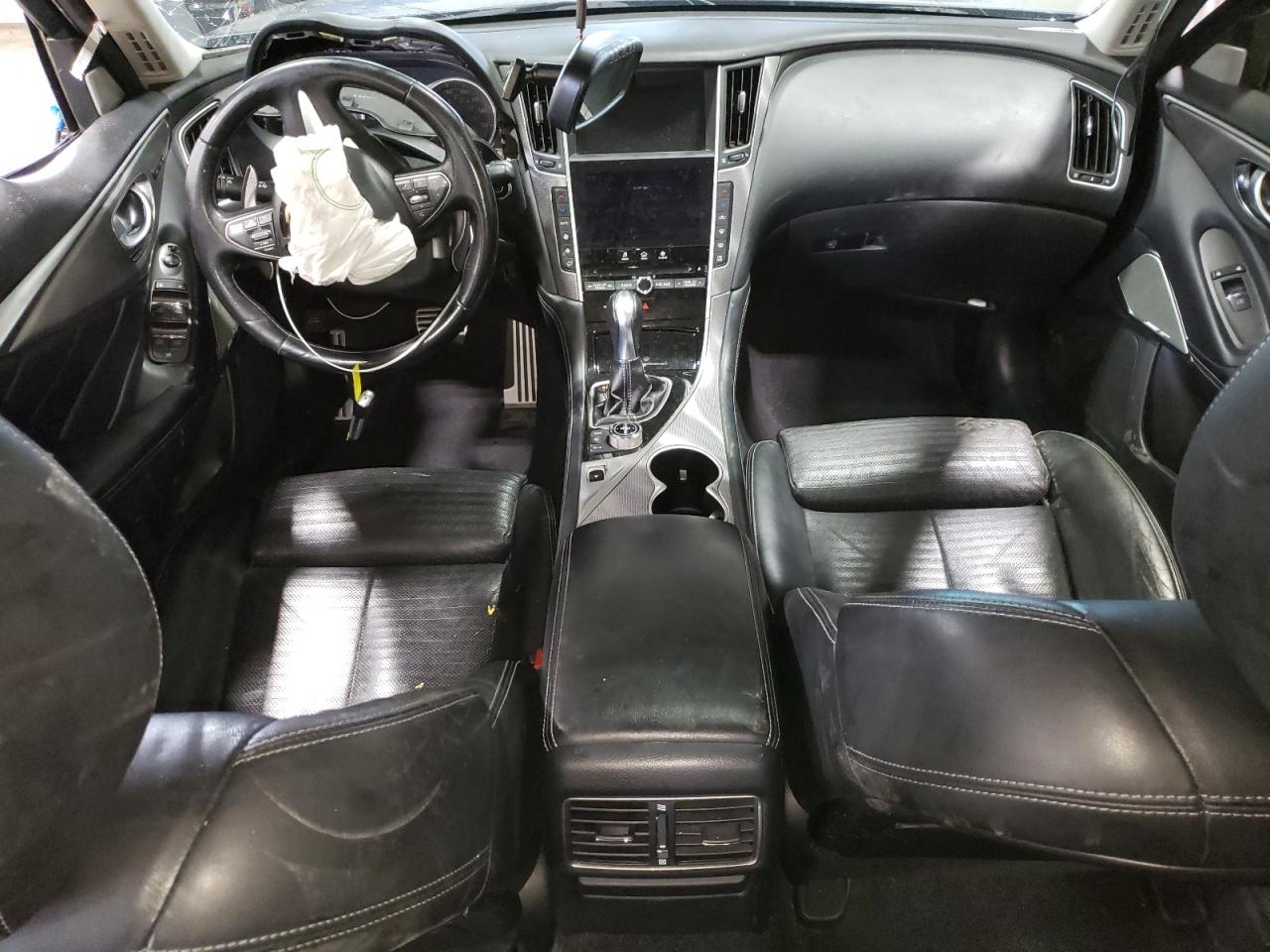 INFINITI Q50 RED SPORT 400