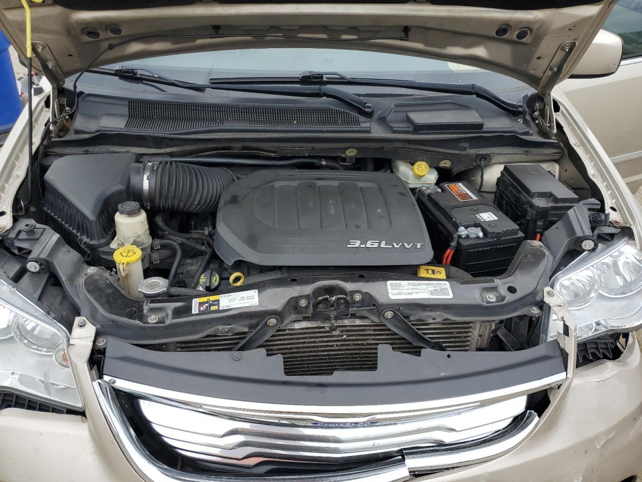 CHRYSLER TOWN & COUNTRY TOURING