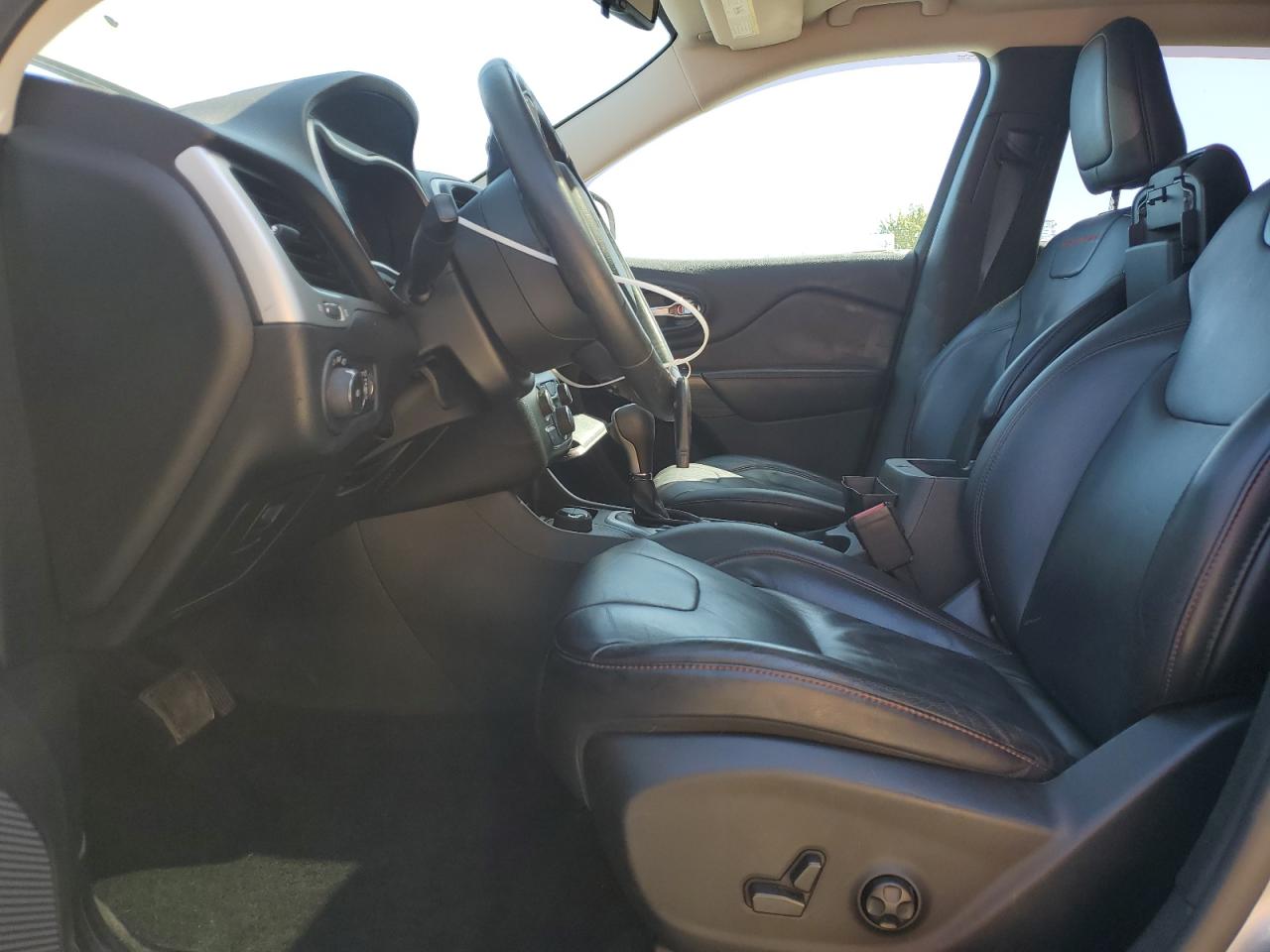 JEEP CHEROKEE TRAILHAWK