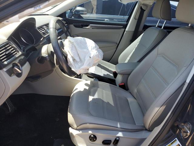 2017 VOLKSWAGEN PASSAT R-L - 1VWDT7A32HC026455