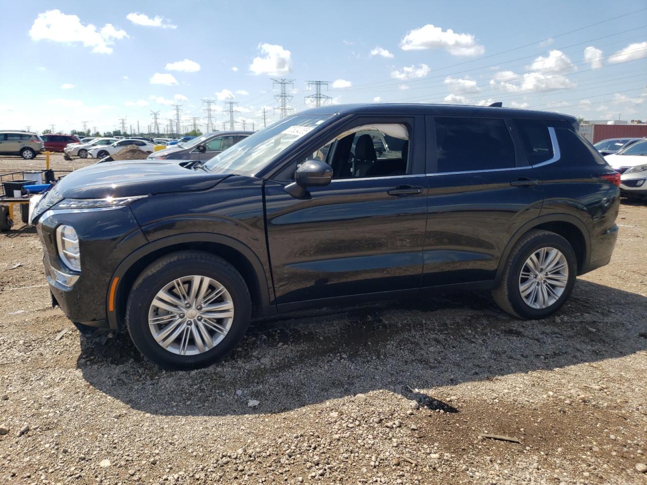  Salvage Mitsubishi Outlander