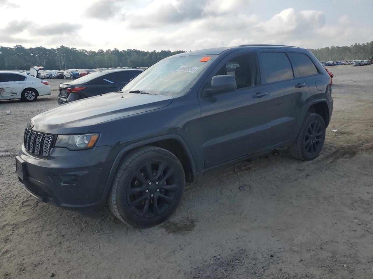JEEP GRAND CHEROKEE LAREDO