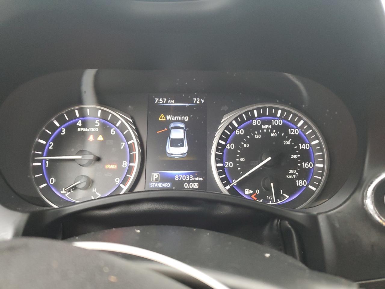 INFINITI Q60 LUXE 300