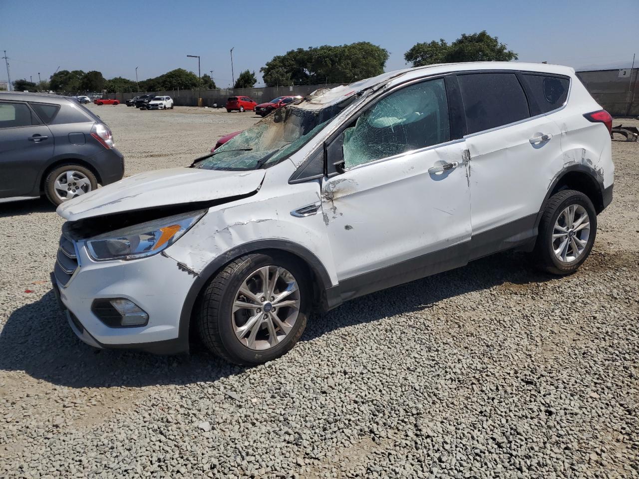 FORD ESCAPE SE