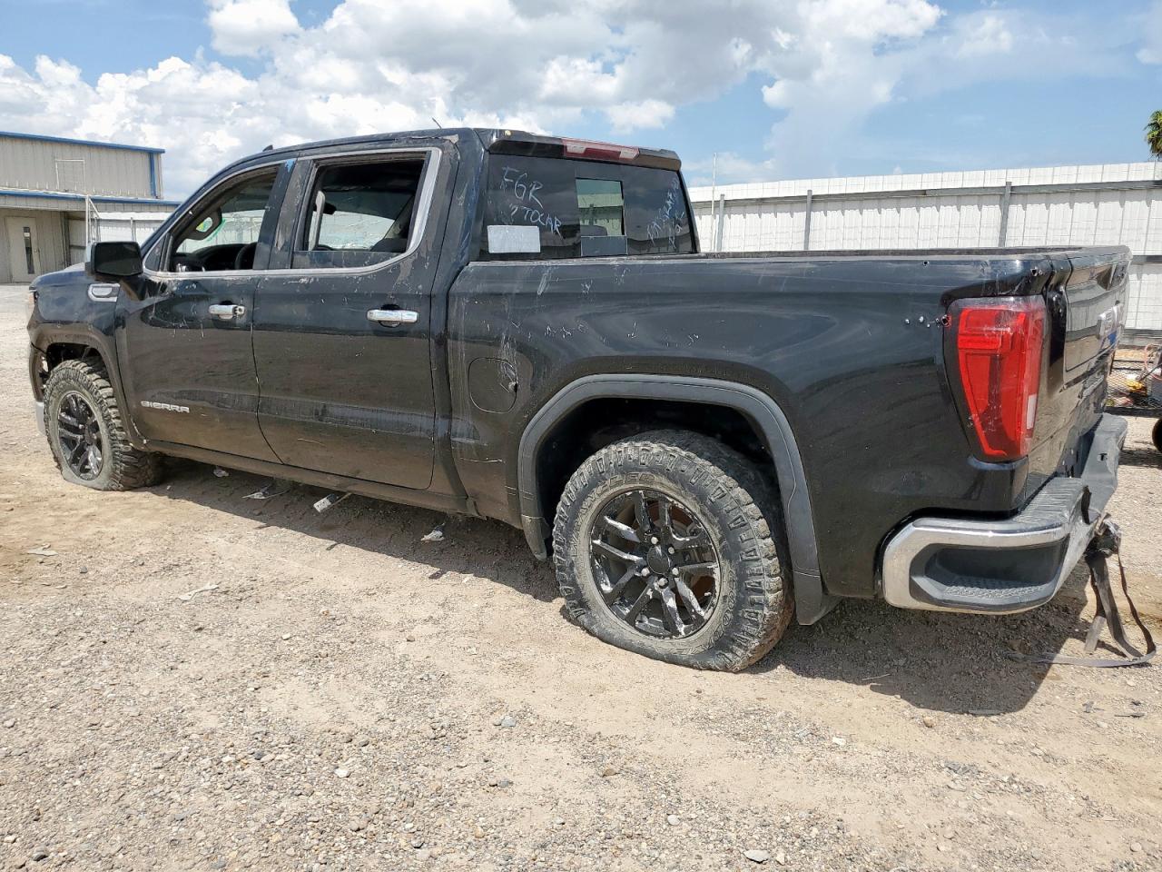 GMC SIERRA C1500 SLT