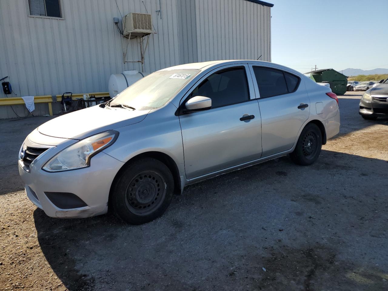 NISSAN VERSA S