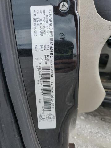 2015 CHRYSLER TOWN & COU 2C4RC1CG5FR519816