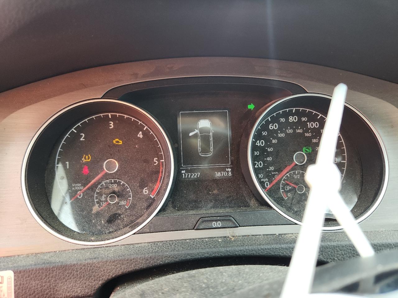 VOLKSWAGEN GOLF SPORTSVAN TDI S