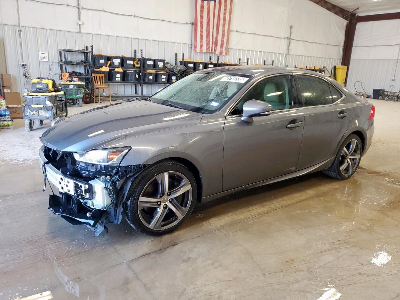 LEXUS IS 200T