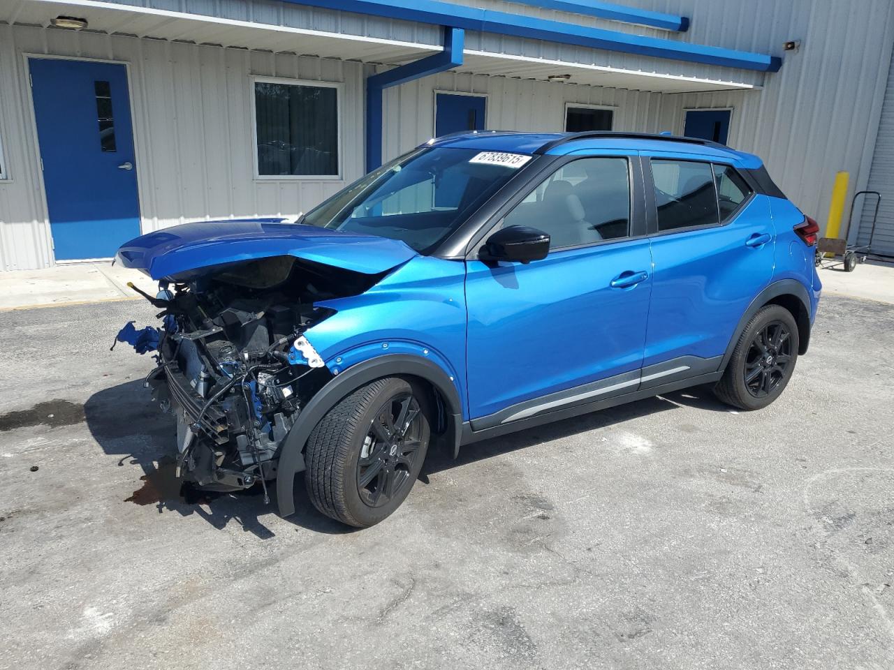 NISSAN KICKS SR