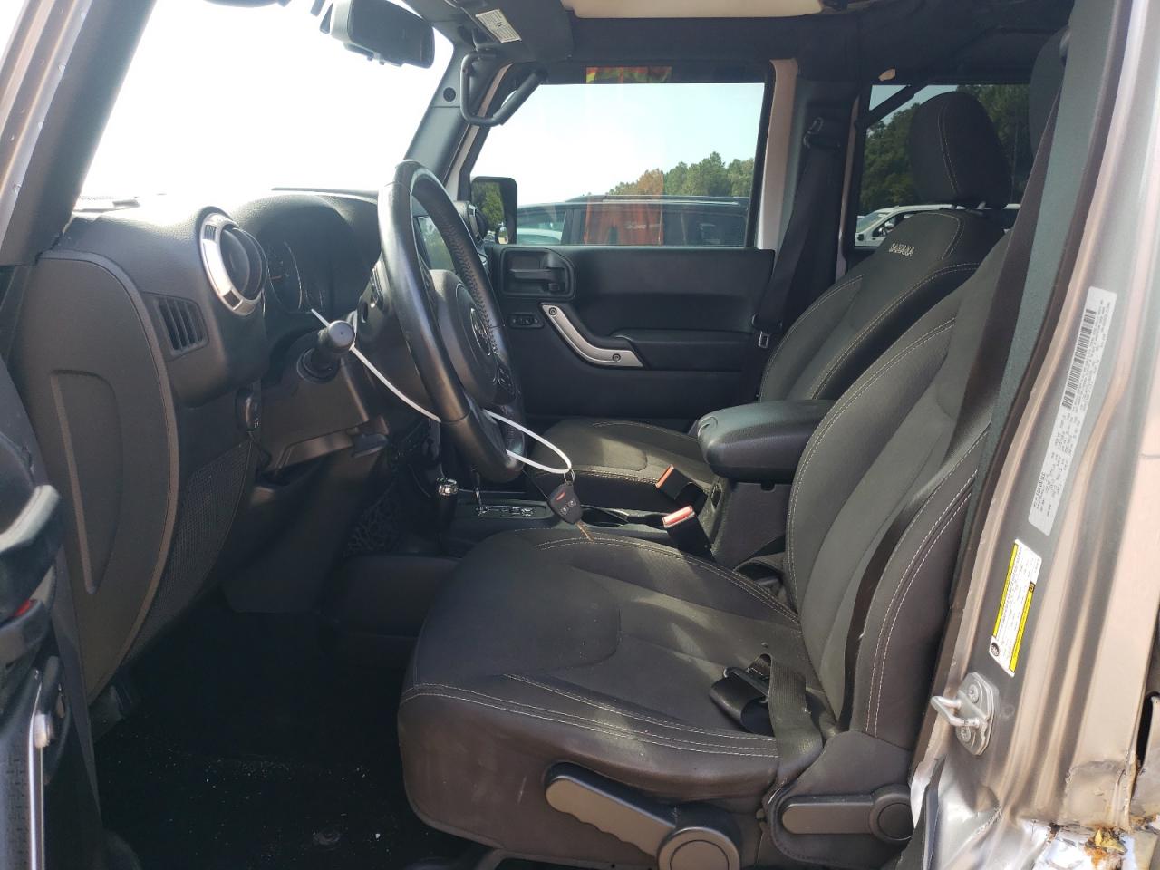 JEEP WRANGLER SAHARA