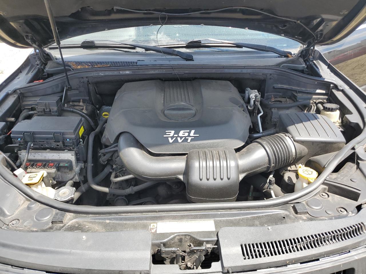 JEEP GRAND CHEROKEE LAREDO