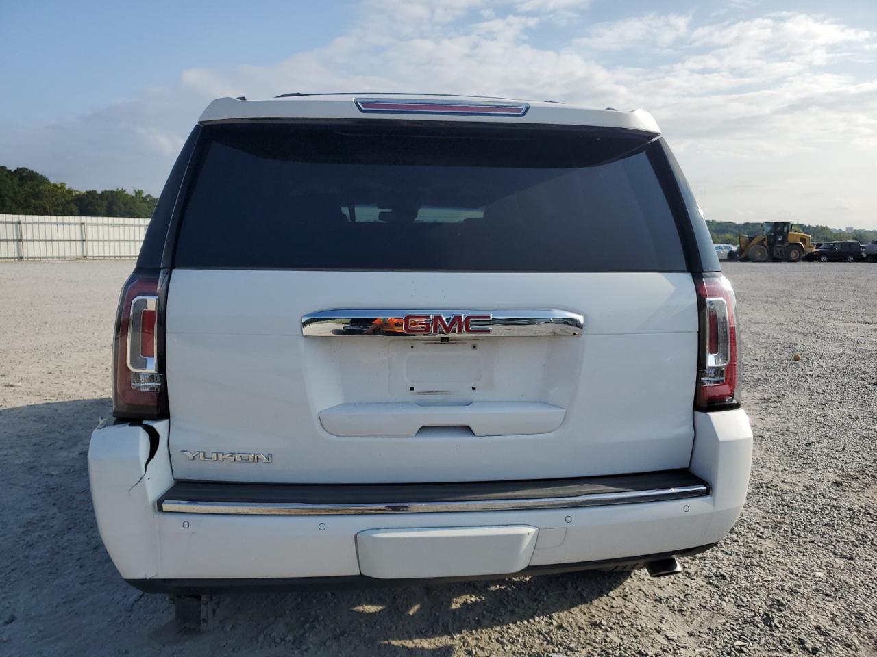 GMC YUKON DENALI