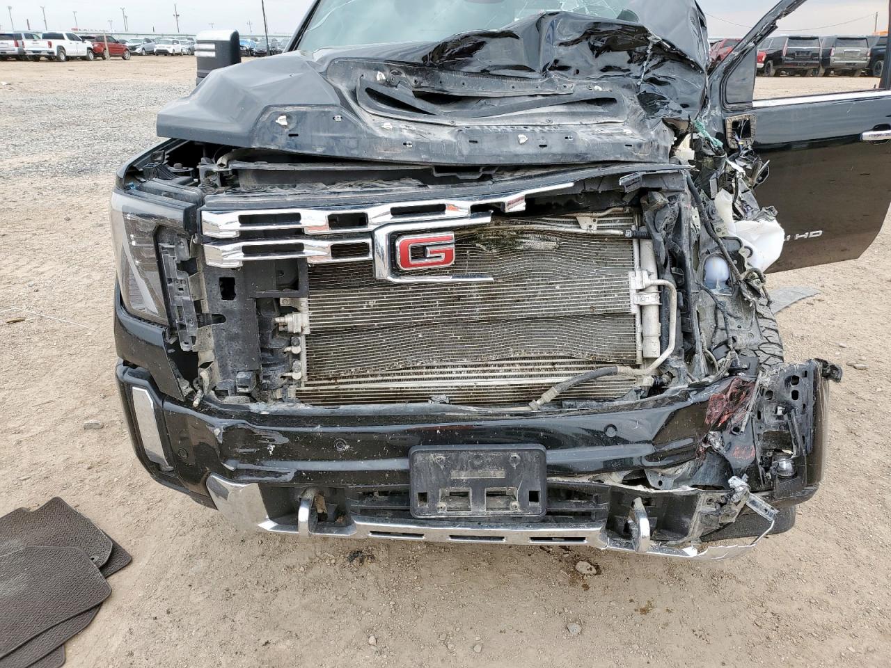 GMC SIERRA 2500HD K2500 DENALI