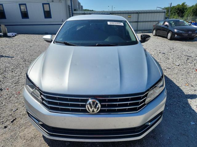 2017 VOLKSWAGEN PASSAT S 1VWAT7A35HC042880