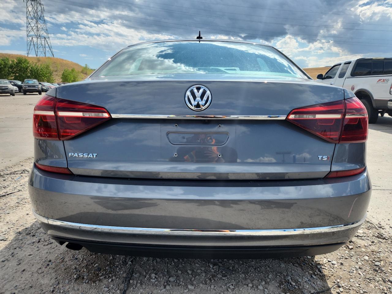 Lot #3221697343 2017 VOLKSWAGEN PASSAT S