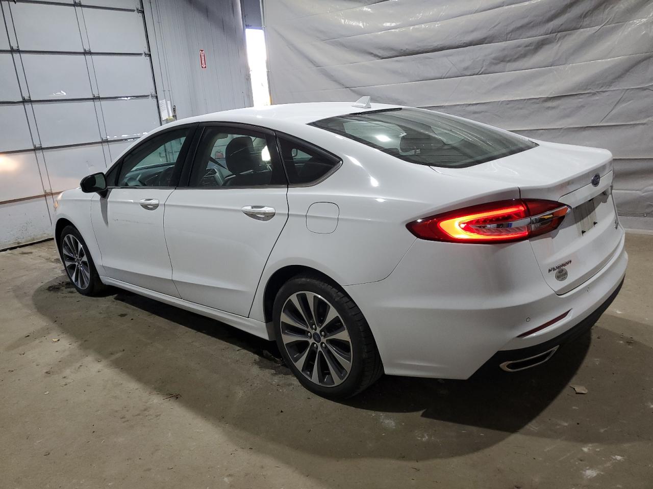 FORD FUSION SE