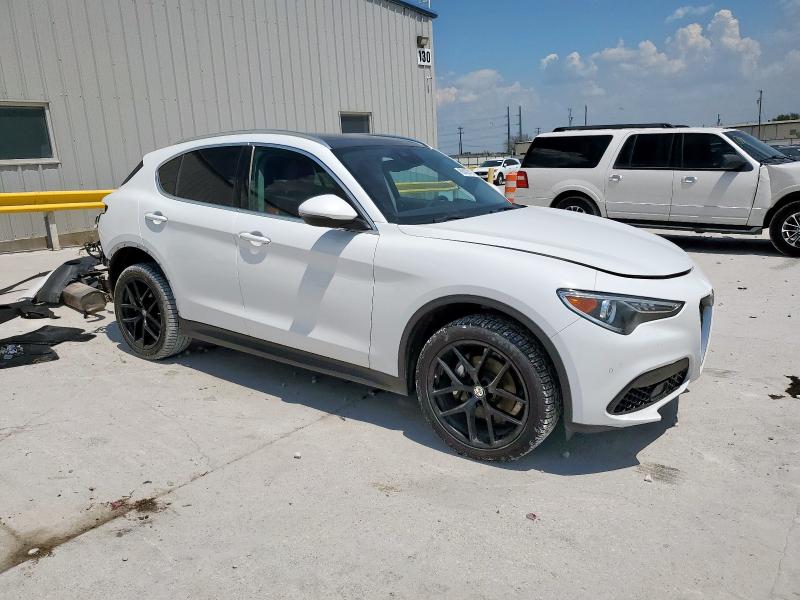 2018 ALFA ROMEO STELVIO ZASFAKAN9J7B94962