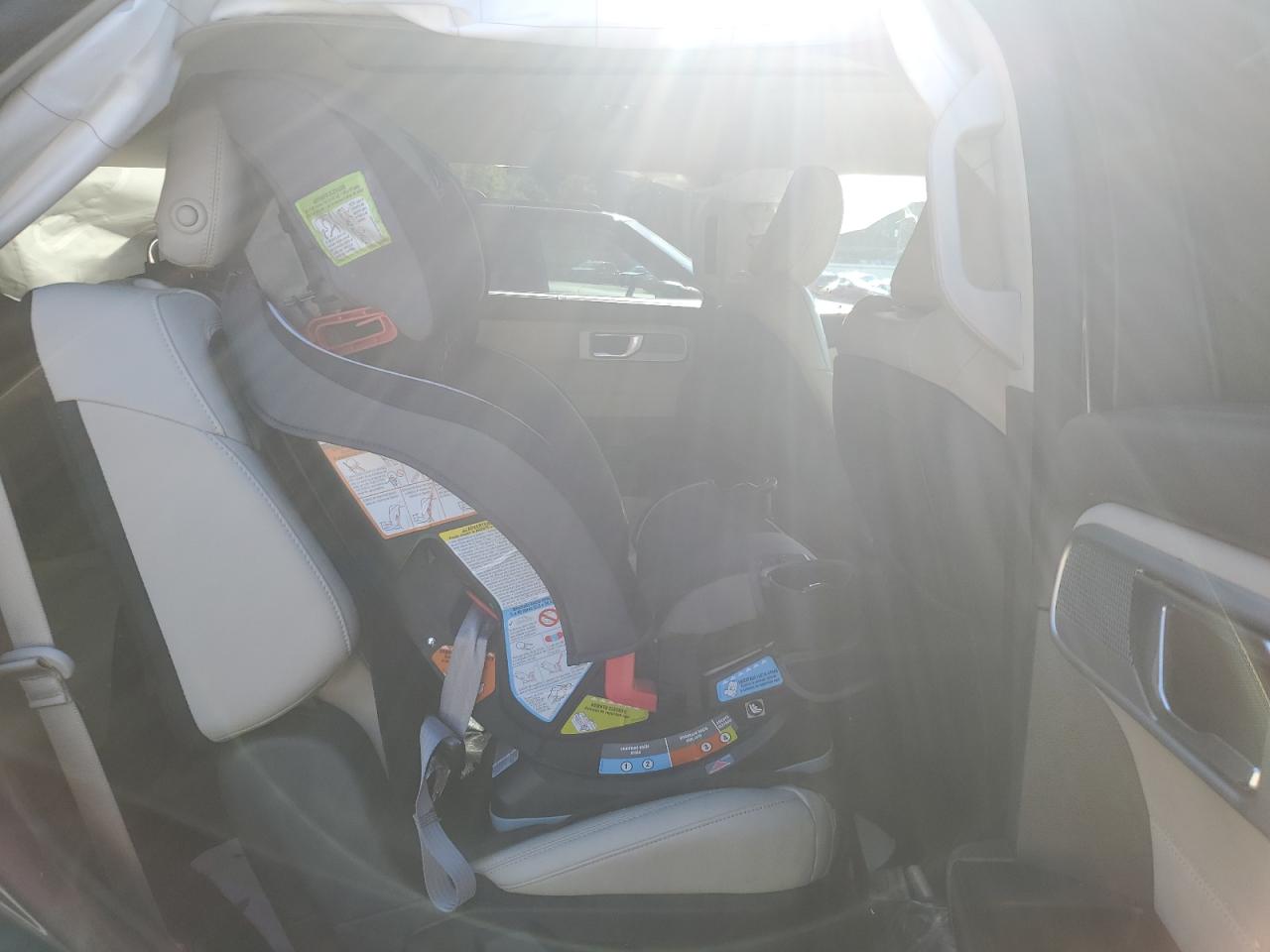 FORD EXPLORER PLATINUM