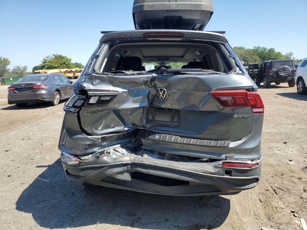 VOLKSWAGEN TIGUAN SE