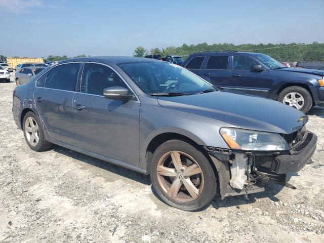 2015 VOLKSWAGEN PASSAT S - 1VWAS7A37FC105915
