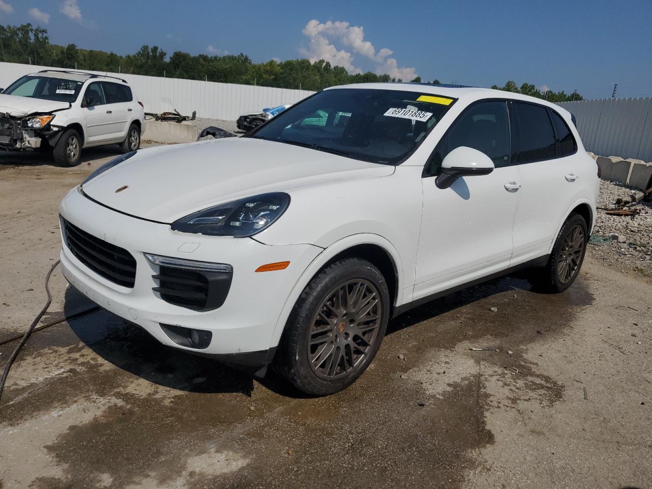 PORSCHE CAYENNE