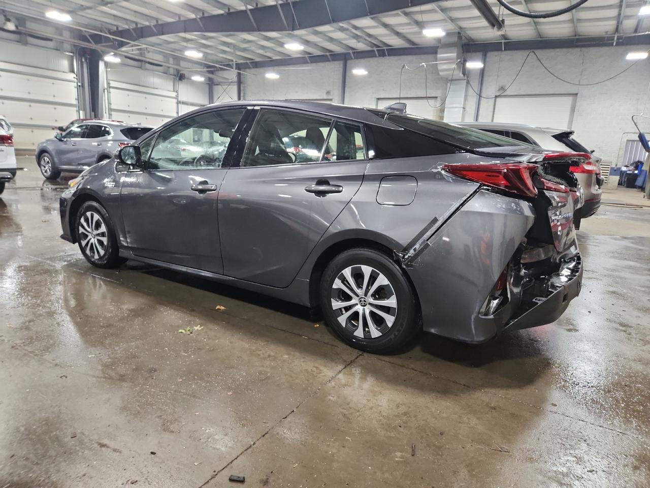 TOYOTA PRIUS PRIME LE