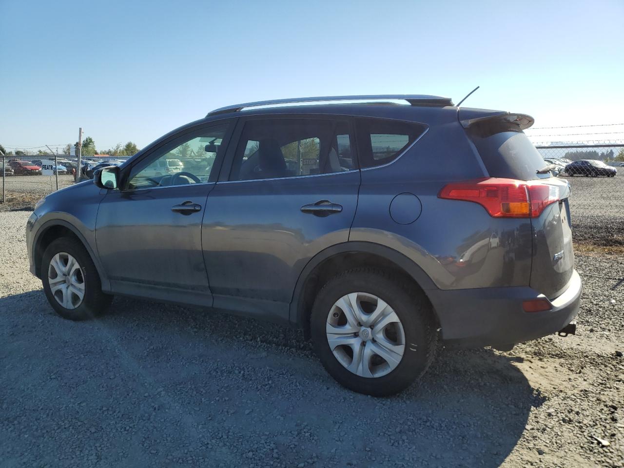 TOYOTA RAV4 LE